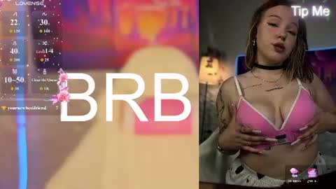 Lisa and Mona online show from July 2, 3:23 am