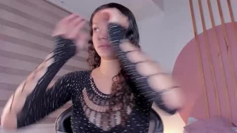 seraphine_lark online show from December 22, 8:15 pm