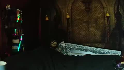 Seraphin Munster online show from April 18, 8:09 pm