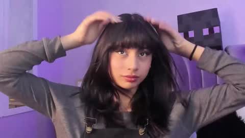 Seren  Follow me online show from November 4, 2:57 am