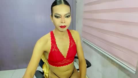 Sam online show from April 13, 5:17 pm