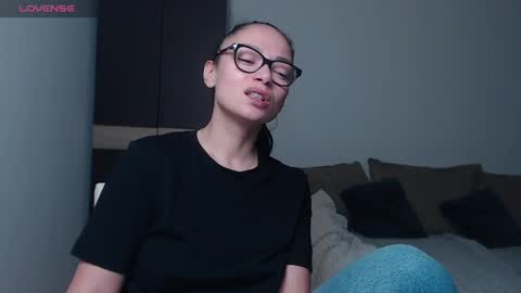 SereneSophi online show from April 11, 4:28 am