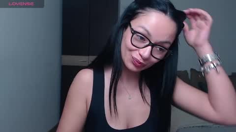 SereneSophi online show from March 21, 7:14 am