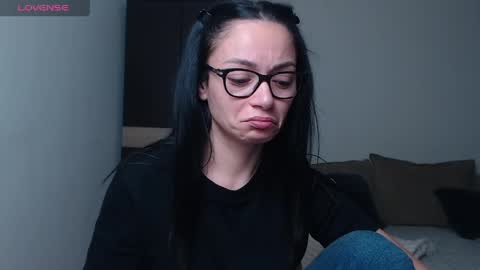 SereneSophi online show from April 18, 3:41 am