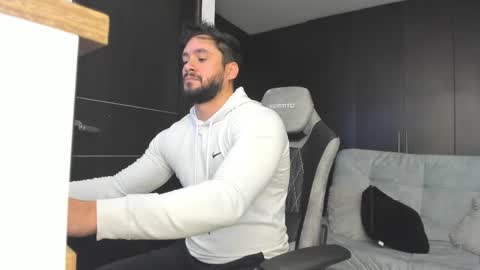 Sergi Mancini online show from December 15, 8:10 am