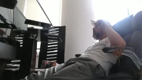 Snapshot of serioyhetero19 chatting on October 16, 6:29 pm hetero serio discreto online show from October 16, 6:29 pm