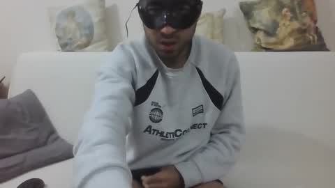 sero98313230 online show from April 20, 6:05 am