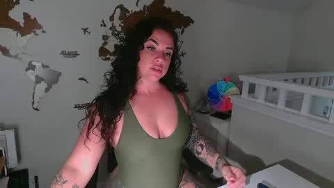 servegoddesszara online show from September 10, 12:11 am