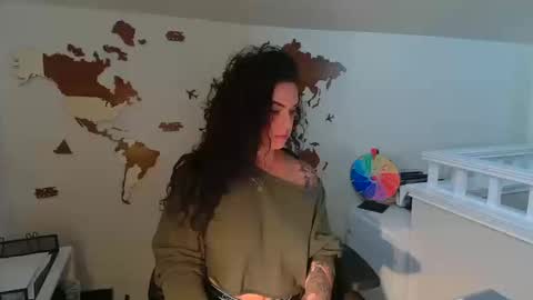 servegoddesszara online show from October 15, 4:52 pm