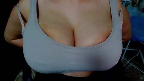 seu_cute online show from February 25, 11:26 pm