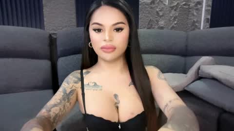tan online show from May 9, 3:18 pm