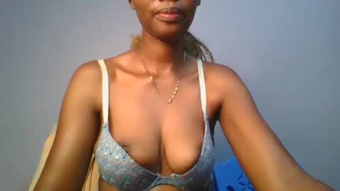 Snapshot of sexie_love chatting on March 8, 12:33 am Nancy online show from March 8, 12:33 am