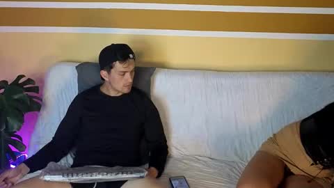 KhidaMilo online show from September 26, 9:34 pm