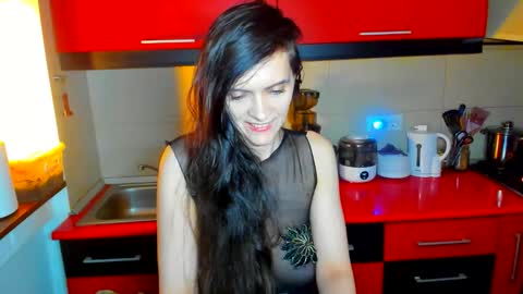 sexqueen1111 online show from February 5, 5:44 am