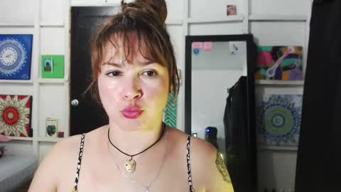 CHIARA   online show from October 20, 8:25 pm