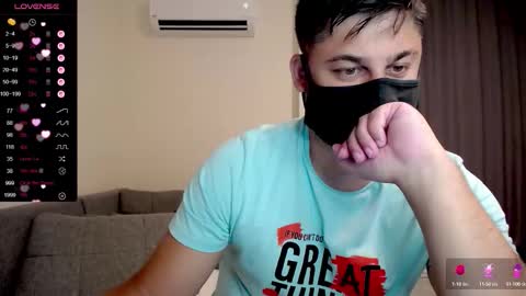Snapshot of sexxxdickbig chatting on September 22, 6:45 pm Tommy online show from September 22, 6:45 pm
