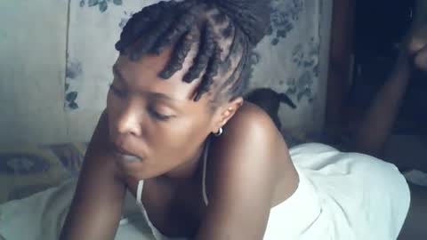 sexxy_curvy23 online show from February 20, 6:43 pm