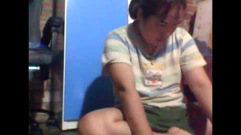 sexxy_love2k online show from September 13, 11:45 am