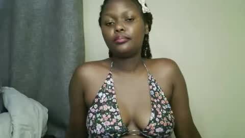 sexxy_lynne online show from September 17, 2:09 pm