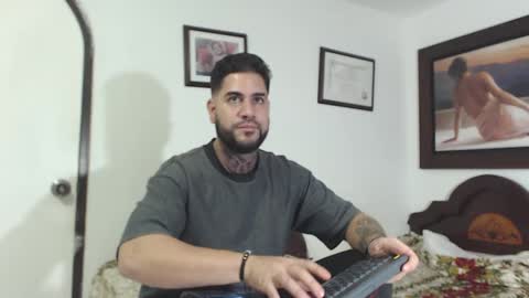 sexxy man online show from December 14, 6:02 am