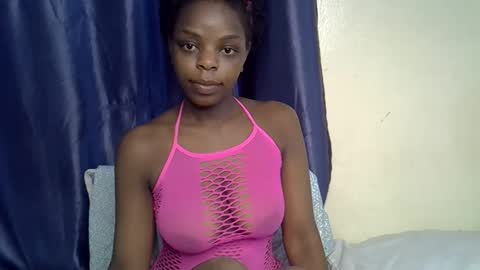 sexxy_montana online show from December 19, 2:40 am