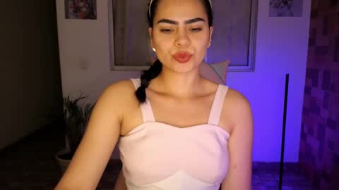  Angie   online show from February 17, 11:02 am