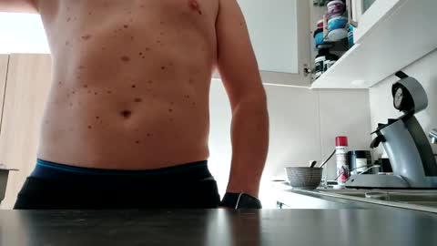 sexy30031986 online show from November 21, 10:24 am