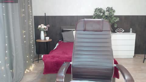 Alexia online show from October 30, 11:00 am