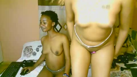 sexy_bluegirl online show from October 8, 3:07 pm