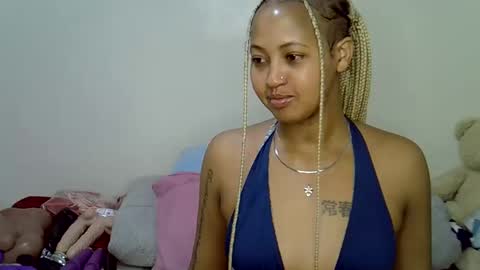 sexy_bubbie01 online show from May 6, 1:50 pm