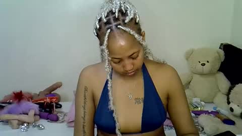 sexy_bubbie01 online show from May 12, 5:27 am
