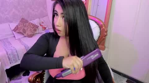  C R I S T A L  online show from March 4, 7:54 pm