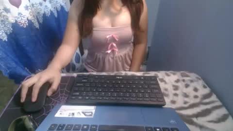 Snapshot of sexy_elodiee chatting on September 29, 1:48 am sexy_elodiee online show from September 29, 1:48 am