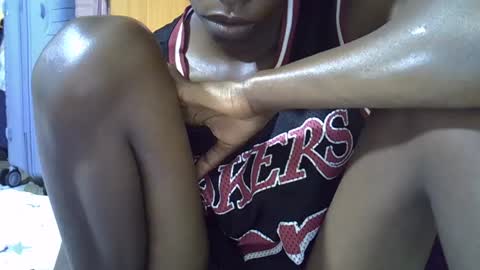 Snapshot of sexy_leila3 chatting on February 8, 9:57 pm kayla online show from February 8, 9:57 pm