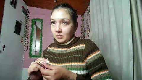 sexy lolas online show from March 1, 1:10 am