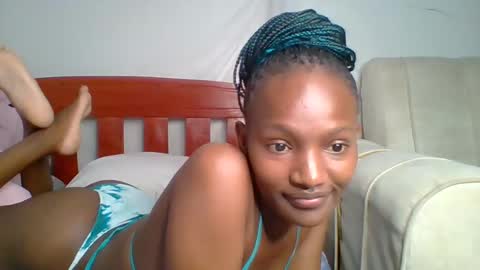 sexy_lucy012 online show from February 12, 10:26 pm