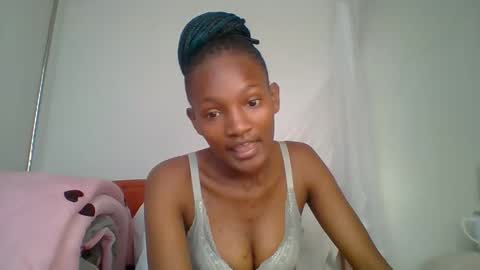 sexy_lucy012 online show from February 12, 11:18 am