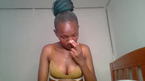 sexy_lucy012 online show from February 27, 3:37 pm