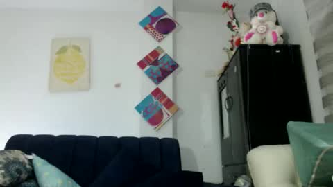 Mary online show from December 14, 2:07 am