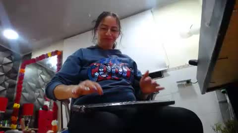 MARIPOSA online show from January 9, 1:33 am