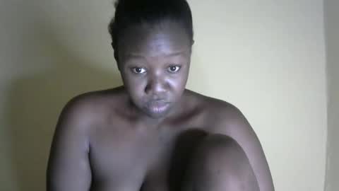 sexy_melanin11 online show from October 14, 7:28 pm