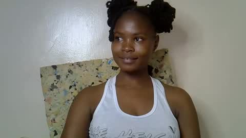 Molyne online show from March 17, 5:45 am