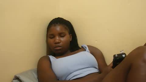 Queen online show from March 5, 8:56 am