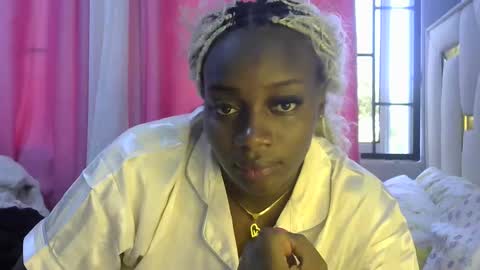 laura online show from December 16, 9:59 am