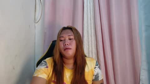 SOFIE  The woman who lives in the province online show from July 8, 11:30 pm