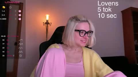 Sexy-Sweets online show from October 3, 8:17 pm