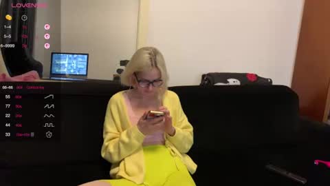 Sexy-Sweets online show from October 6, 10:27 pm