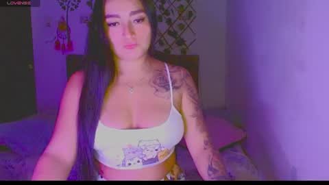 sexy_violett18 online show from July 30, 2:12 am