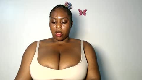 Luna online show from February 2, 6:15 pm