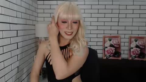 sexy_yllona online show from January 13, 3:25 am